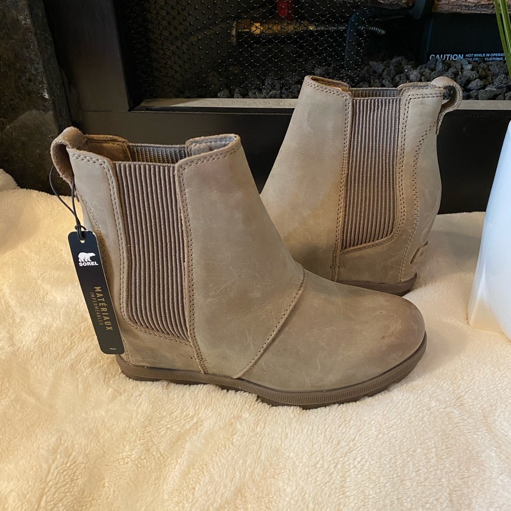 ✨NEW✨Sorel Joan of Arctic II waterproof Wedge Bootie